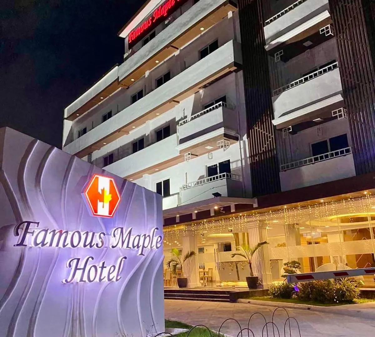 Famous Maple Hotel location